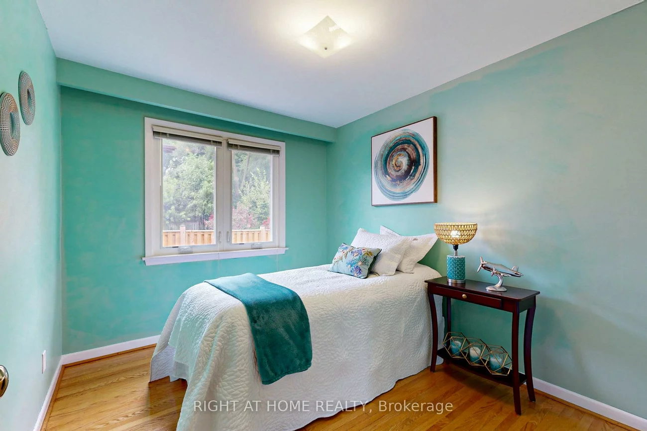 220, Homewood, Newtonbrook West, Toronto