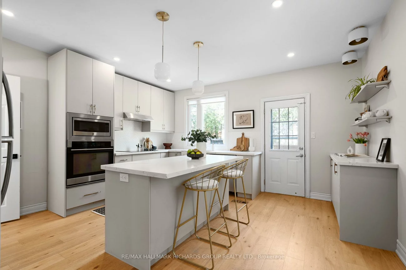 58, Winnifred, South Riverdale, Toronto