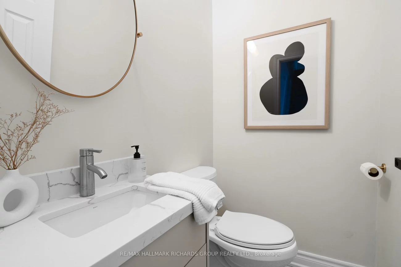 58, Winnifred, South Riverdale, Toronto