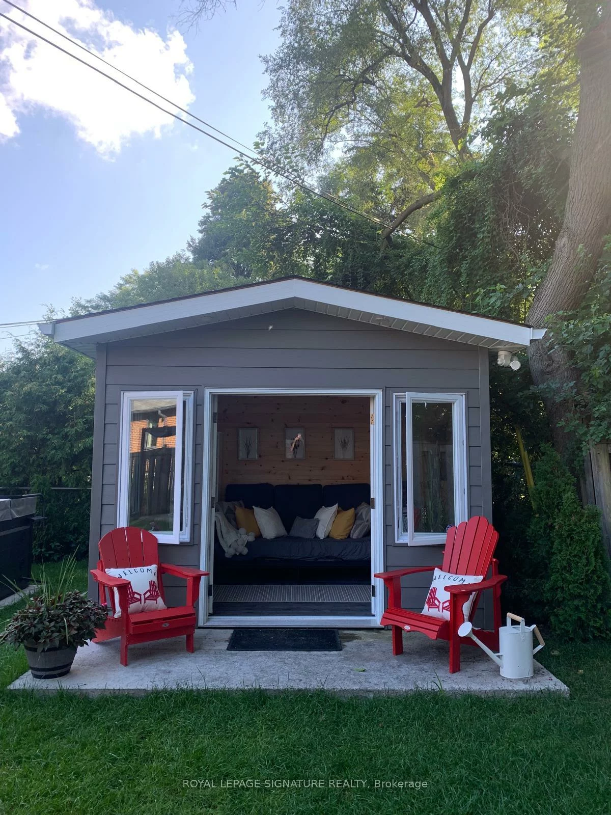 205, Prince Edward, Stonegate-Queensway, Toronto