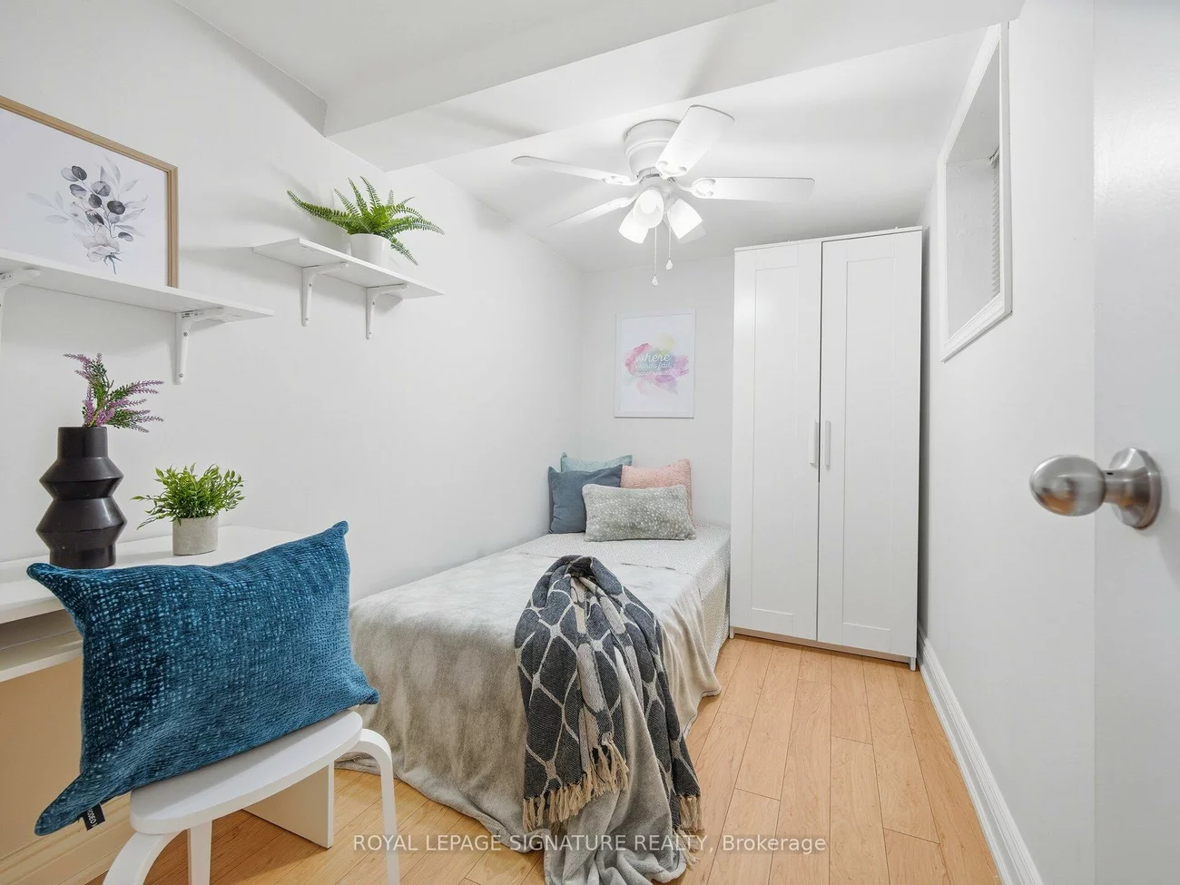 205, Prince Edward, Stonegate-Queensway, Toronto