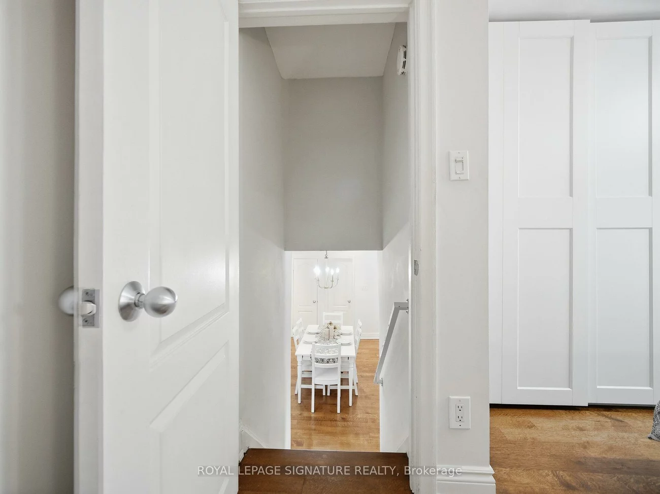 205, Prince Edward, Stonegate-Queensway, Toronto