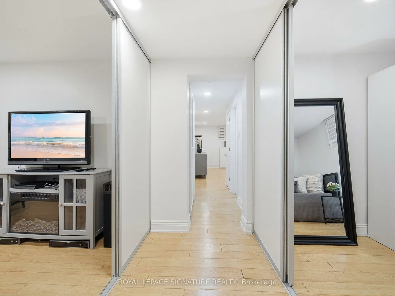205, Prince Edward, Stonegate-Queensway, Toronto