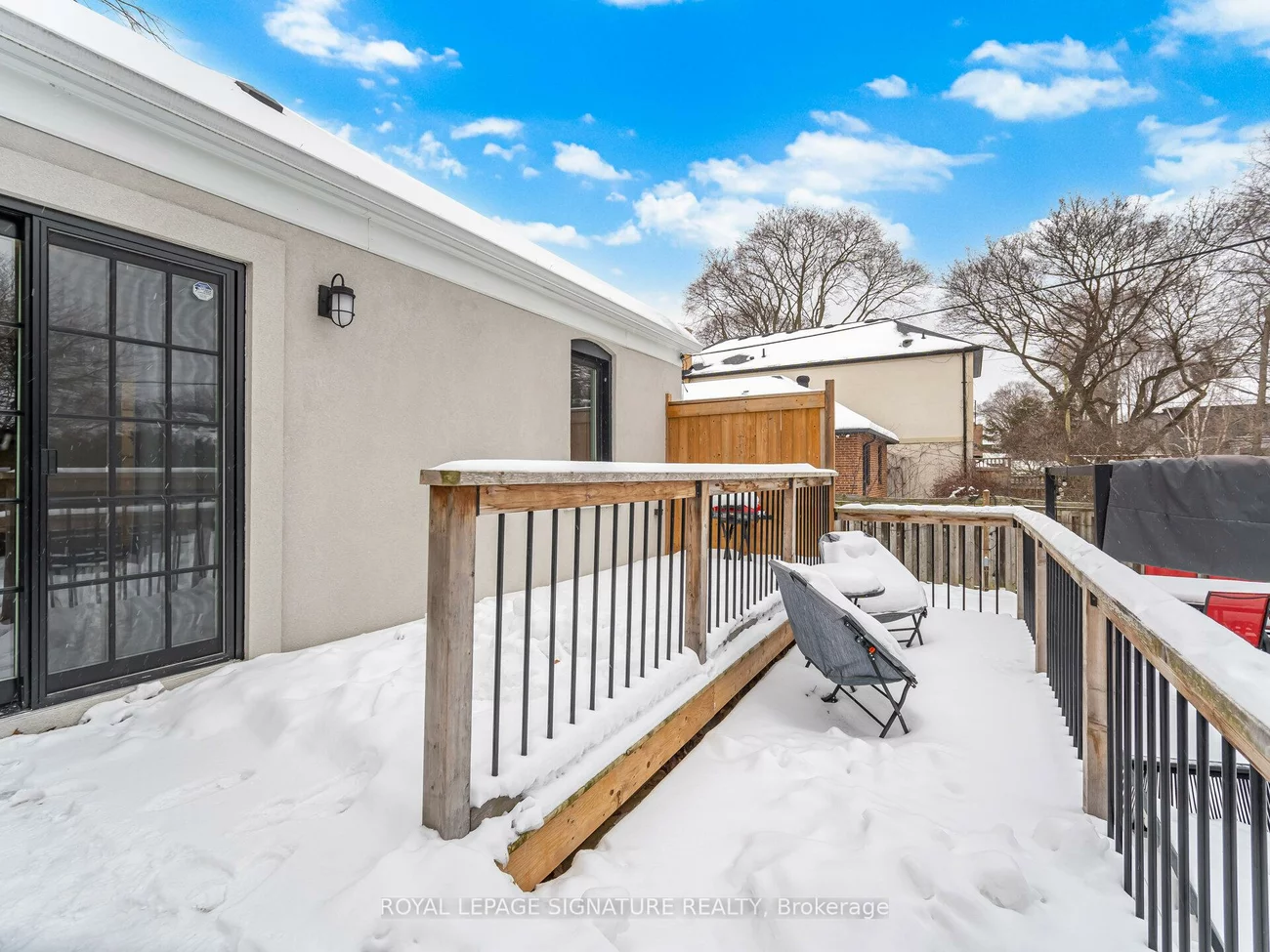 205, Prince Edward, Stonegate-Queensway, Toronto