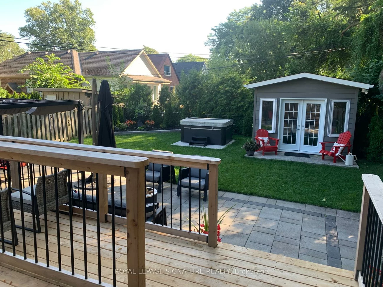 205, Prince Edward, Stonegate-Queensway, Toronto