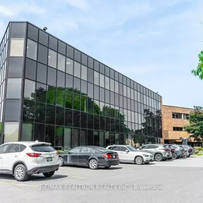 commercial, lease, Office, 95 Barber Greene Rd, Banbury-Don Mills, Toronto 
 95 Barber Greene Rd, Banbury-Don Mills, Toronto