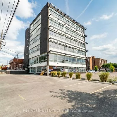 commercial, lease, Commercial/Retail, 1880 O'connor Dr, Victoria Village, Toronto 
 1880 O'connor Dr, Victoria Village, Toronto