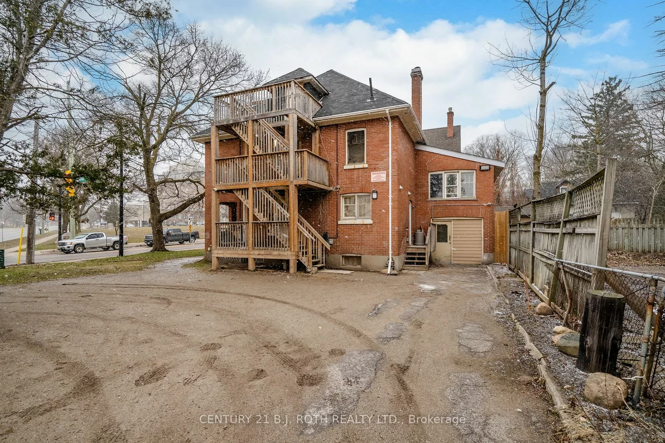 117 TORONTO St, Barrie