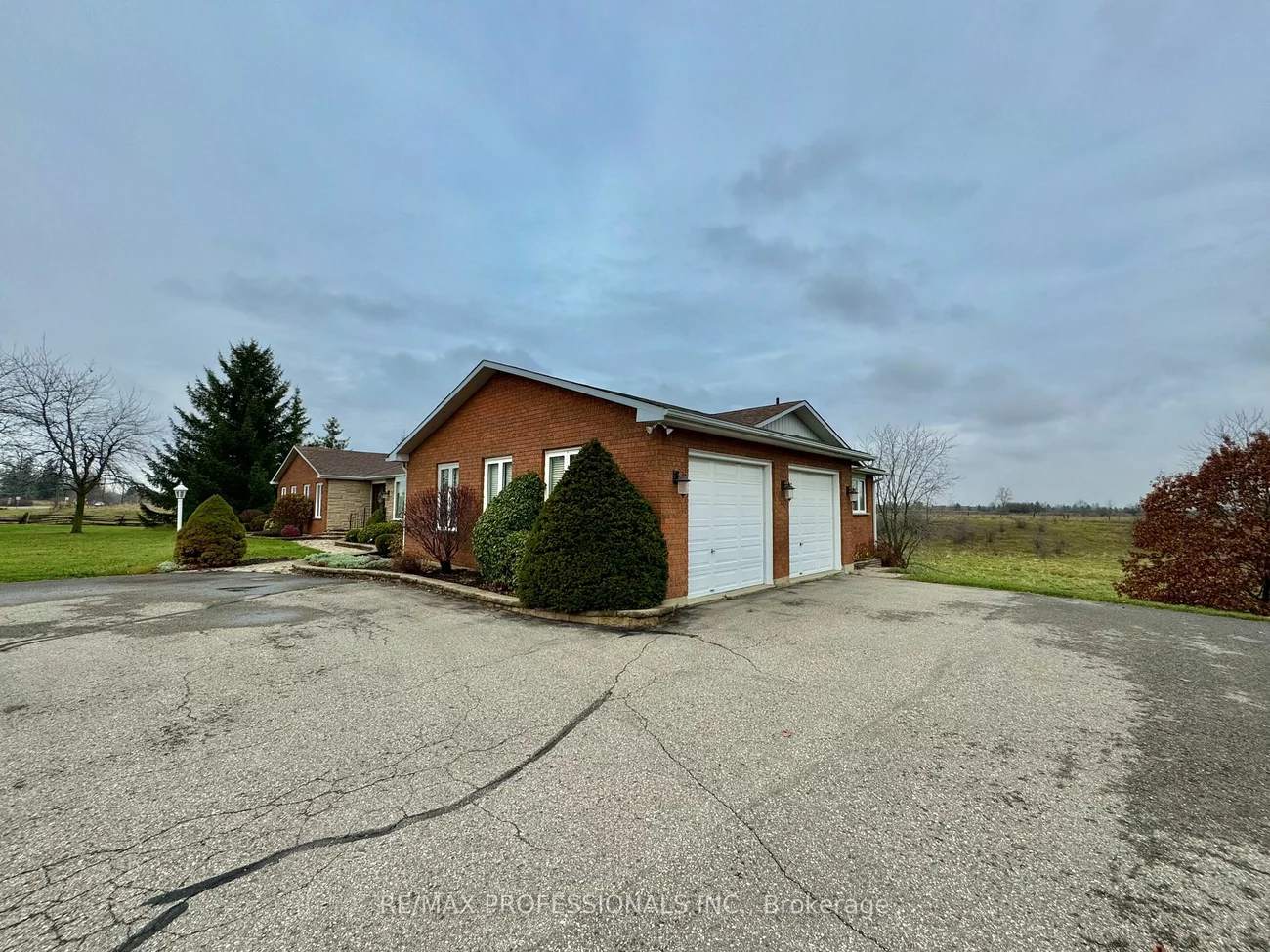 12731 Dixie Rd, Caledon