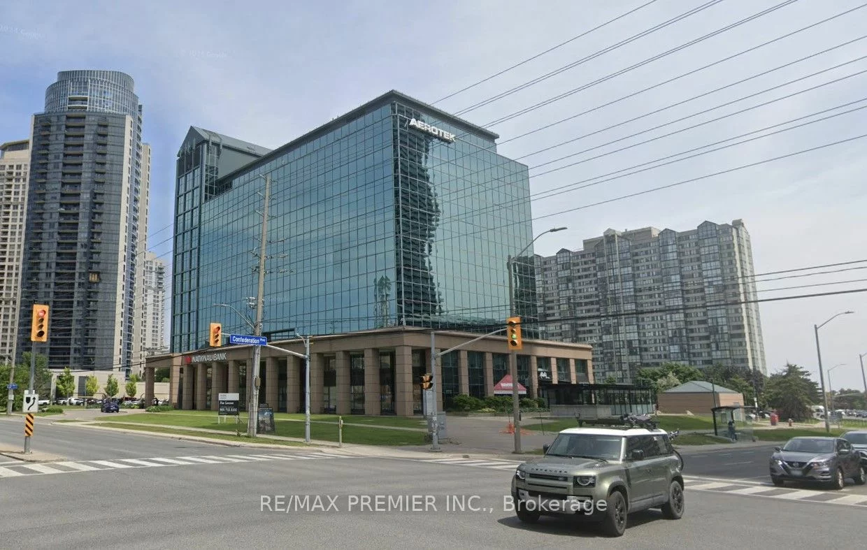 350 Burnhamthorpe Rd W, Mississauga