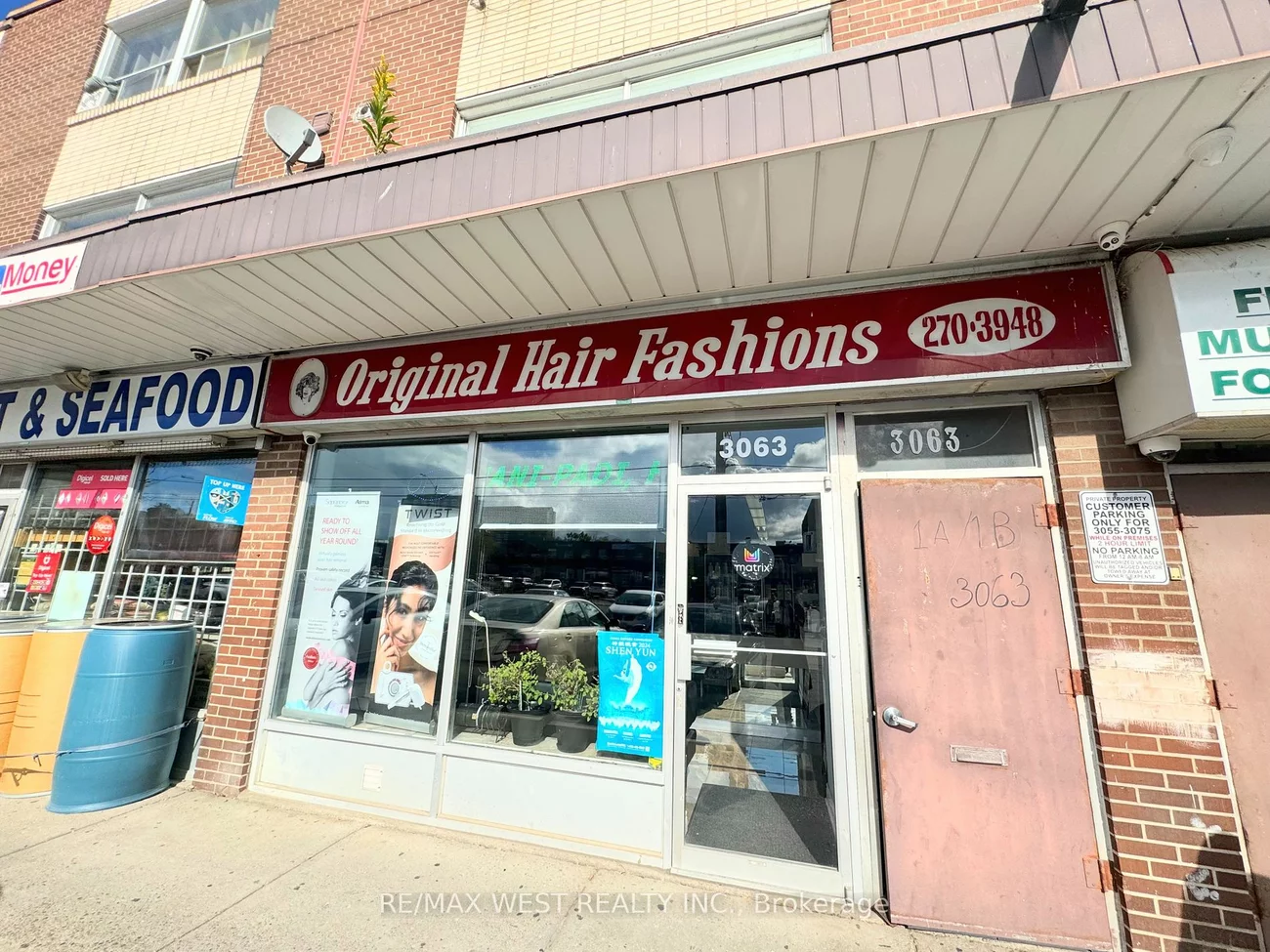 3063 Hurontario St, Mississauga