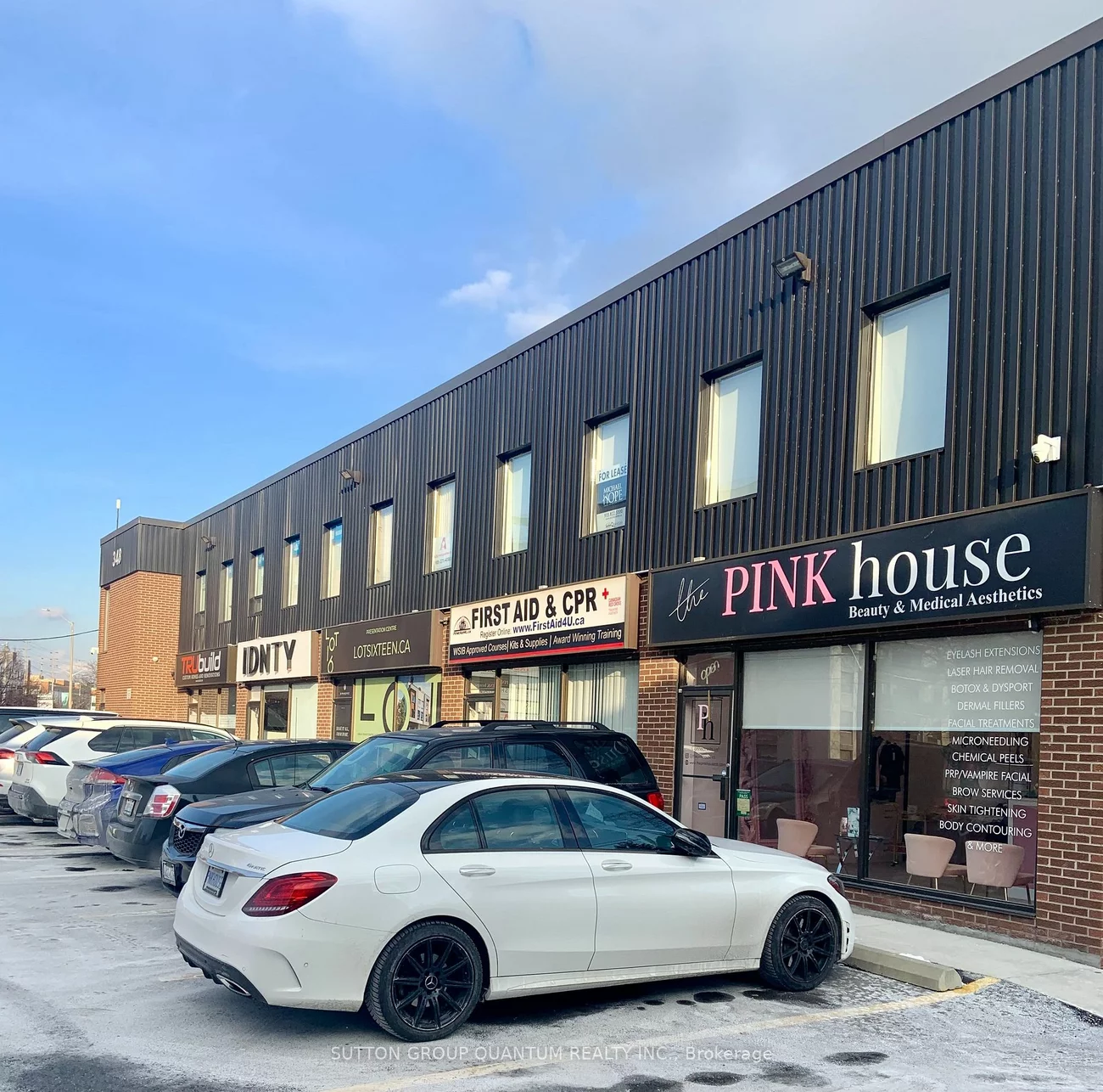 348 Lakeshore Rd E, Mississauga