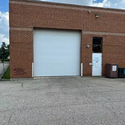 commercial, lease, Industrial, 1360 Cardiff Blvd, Northeast, Mississauga 
 1360 Cardiff Blvd, Northeast, Mississauga