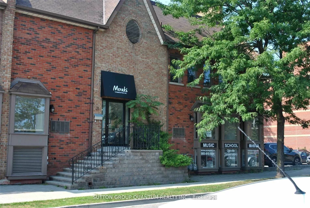 323 Church St, Oakville