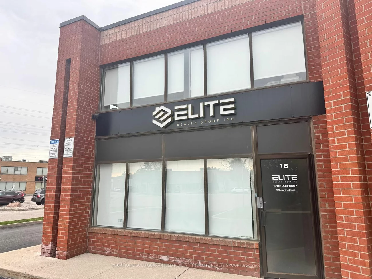 250 Regina Rd, Vaughan