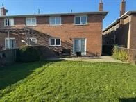 17 Agincourt Rd, Vaughan