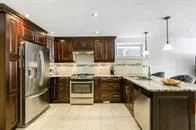 17 Agincourt Rd, Vaughan