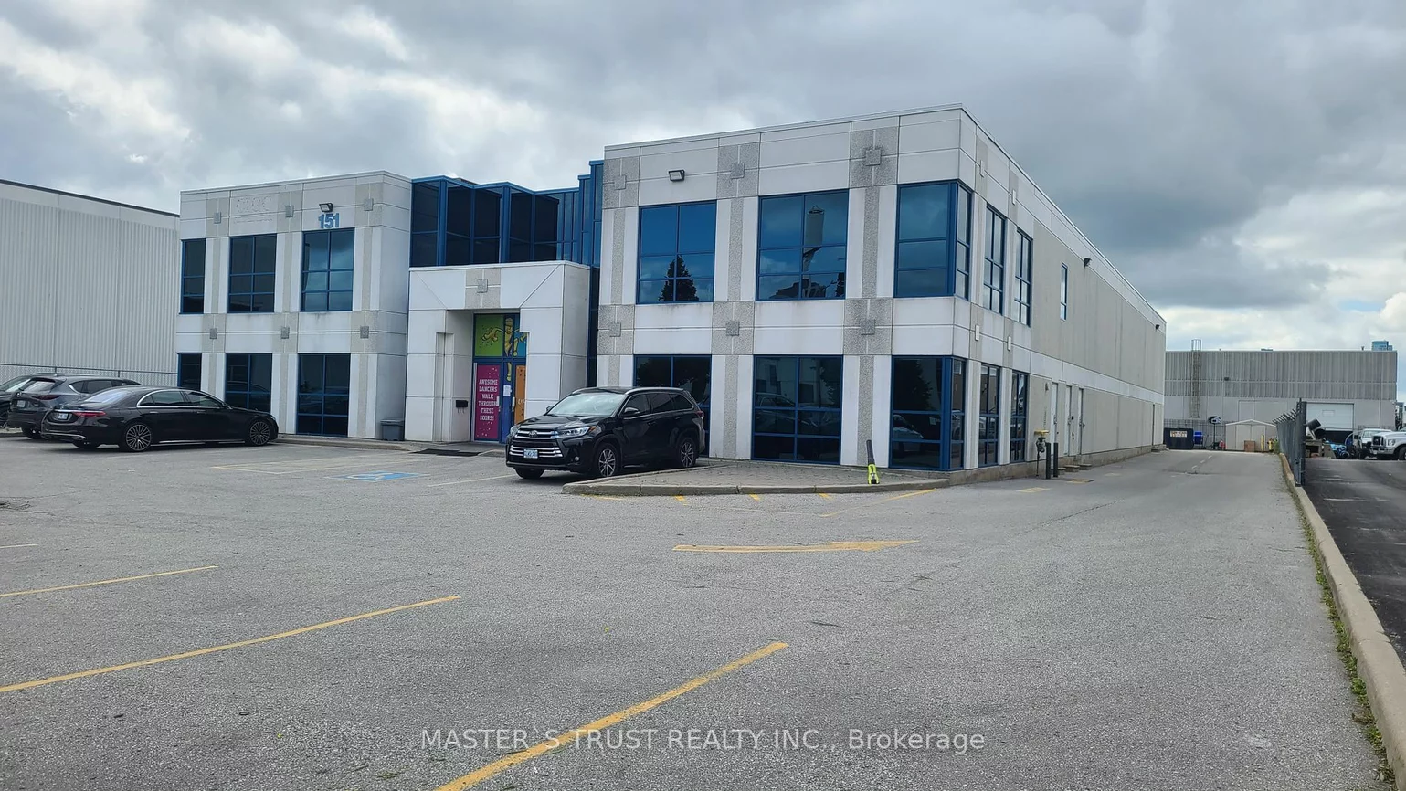 151 Corstate Ave, Vaughan