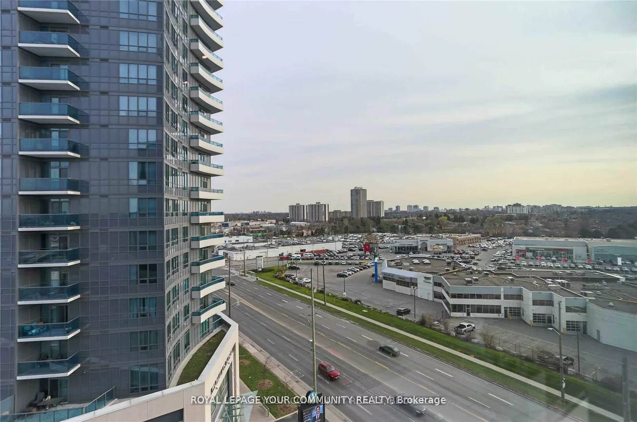 7191 Yonge St, Markham