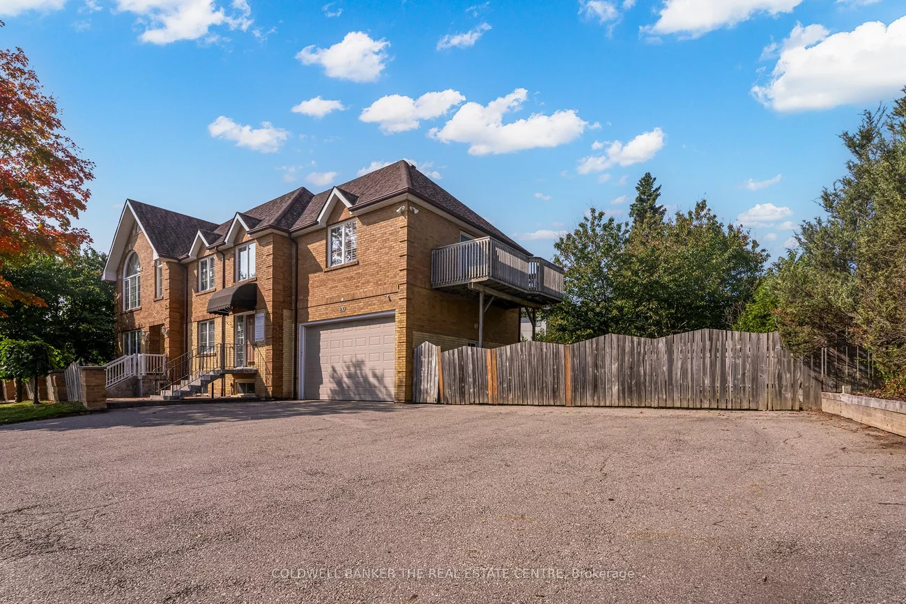 210 Jacey Anne Dr, Richmond Hill