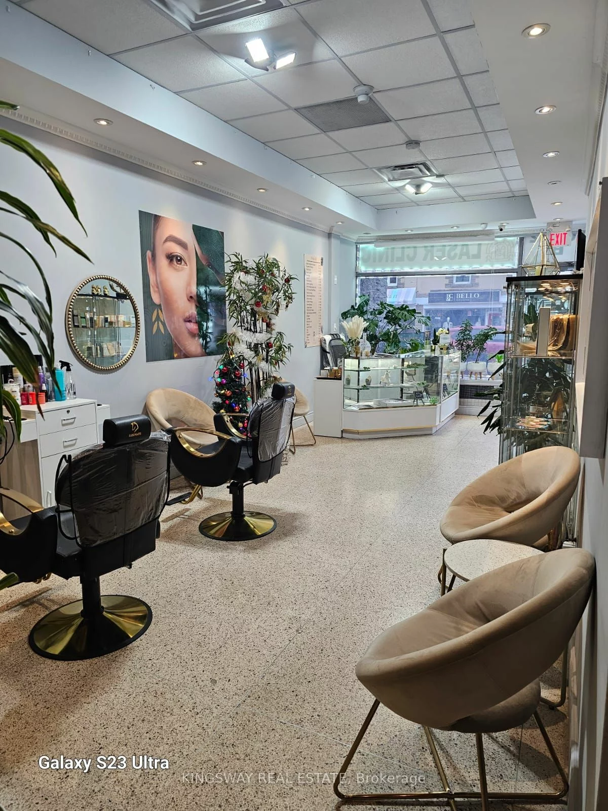 10212 Yonge St, Richmond Hill