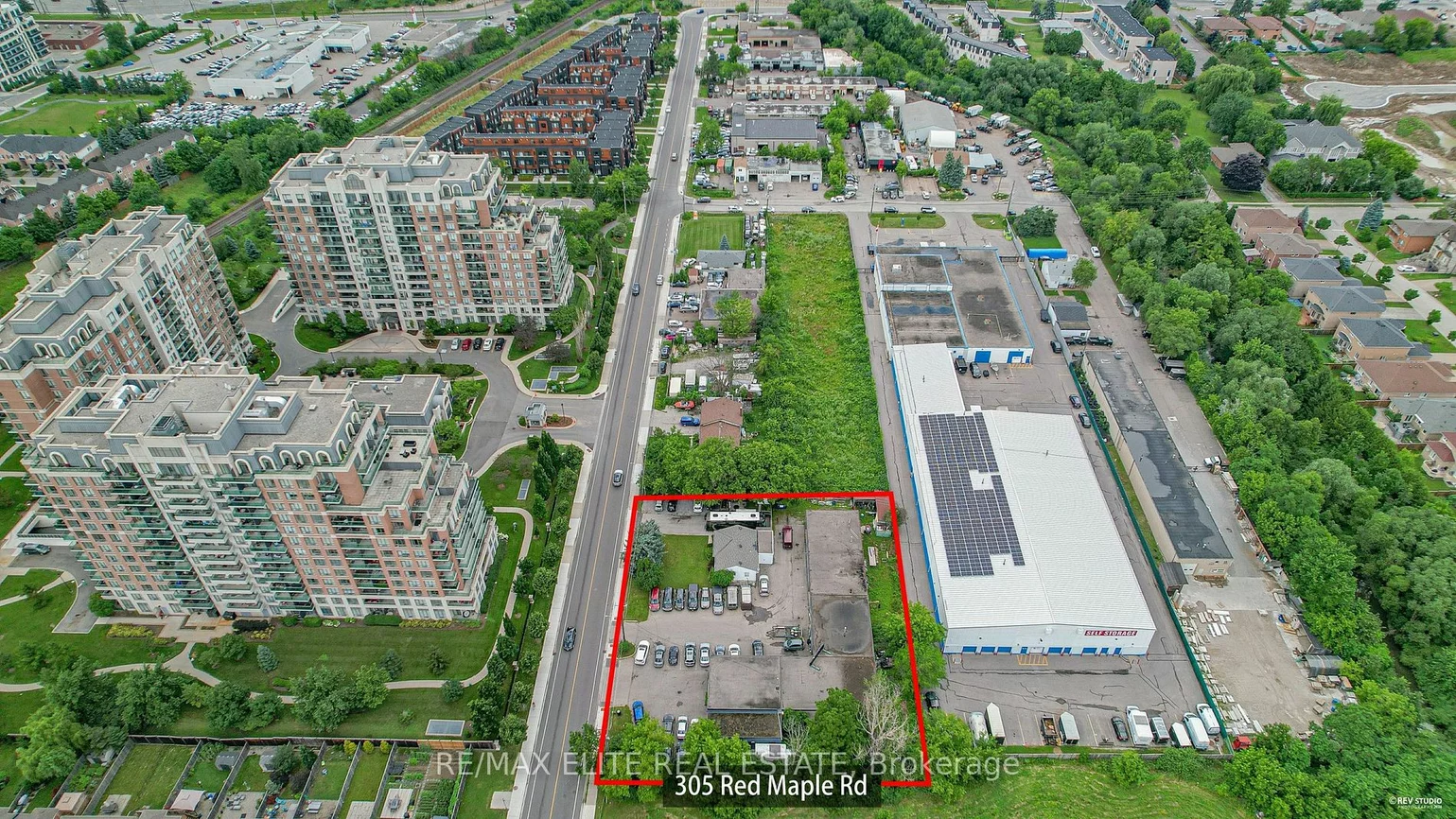 305 Red Maple Rd, Richmond Hill