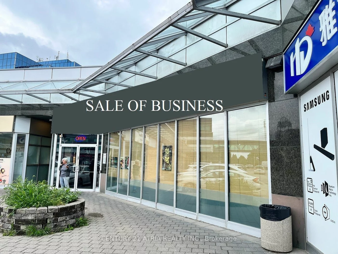 550 Highway 7  E, Richmond Hill