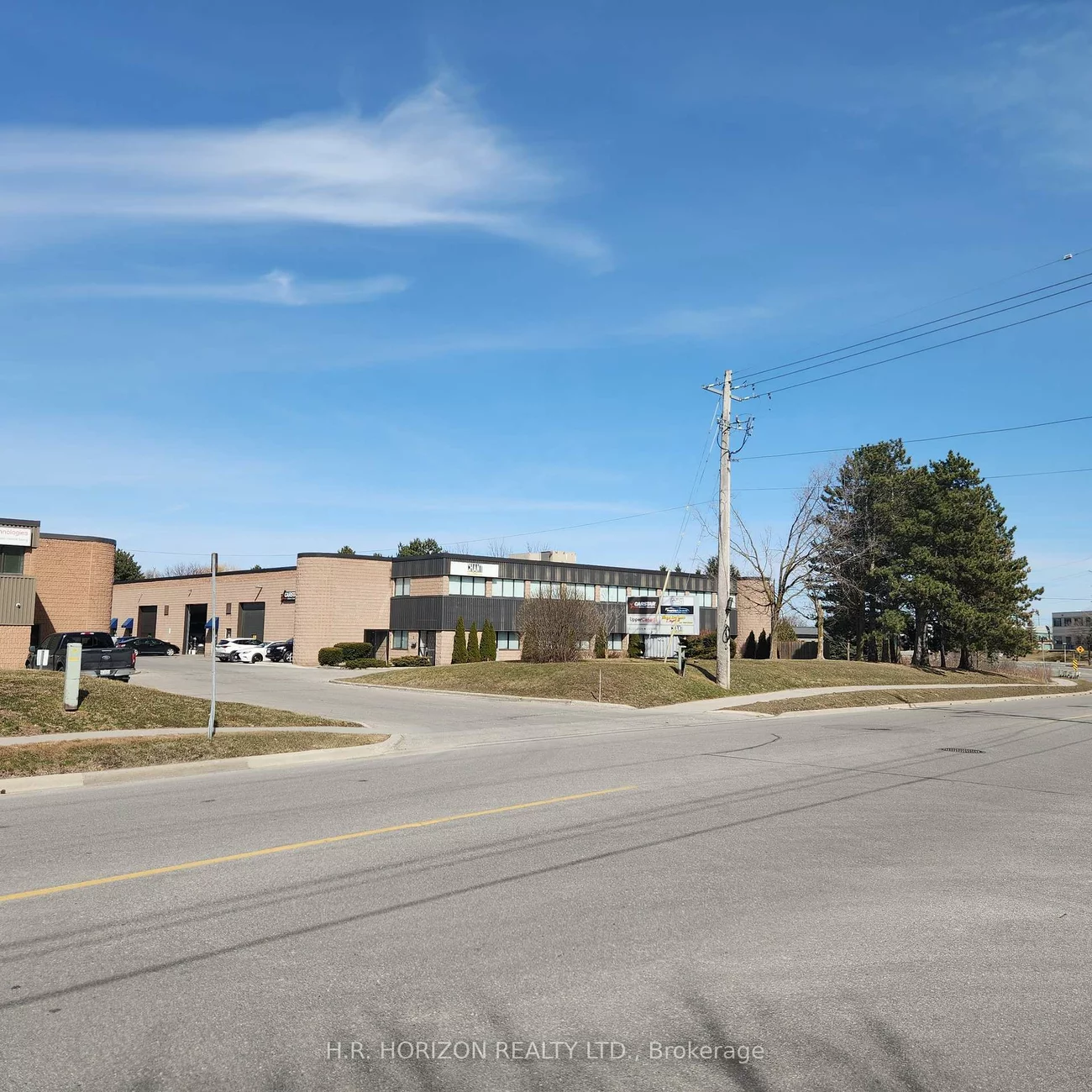 226, Edward, Aurora Village, Aurora
