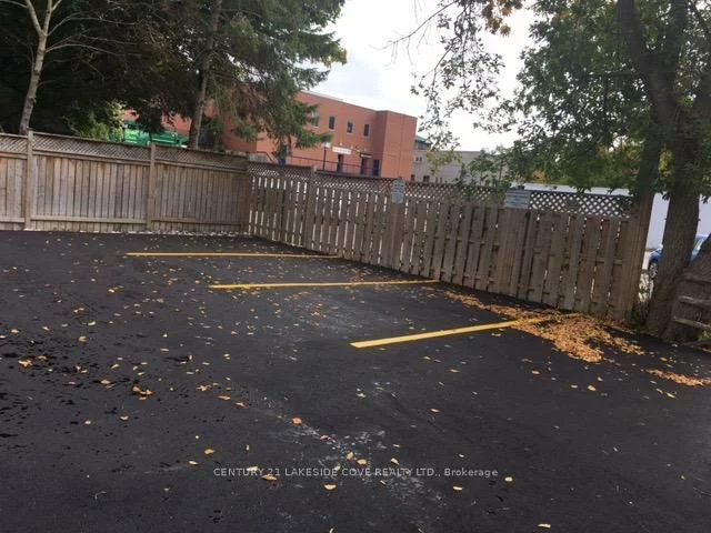 15, Tyler, Aurora Village, Aurora