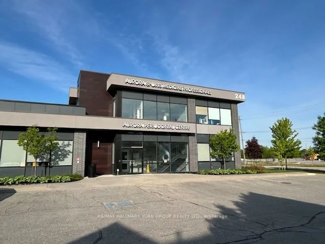 248, Earl Stewart, Aurora Village, Aurora