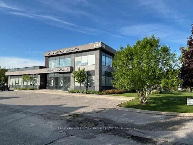 248, Earl Stewart, Aurora Village, Aurora