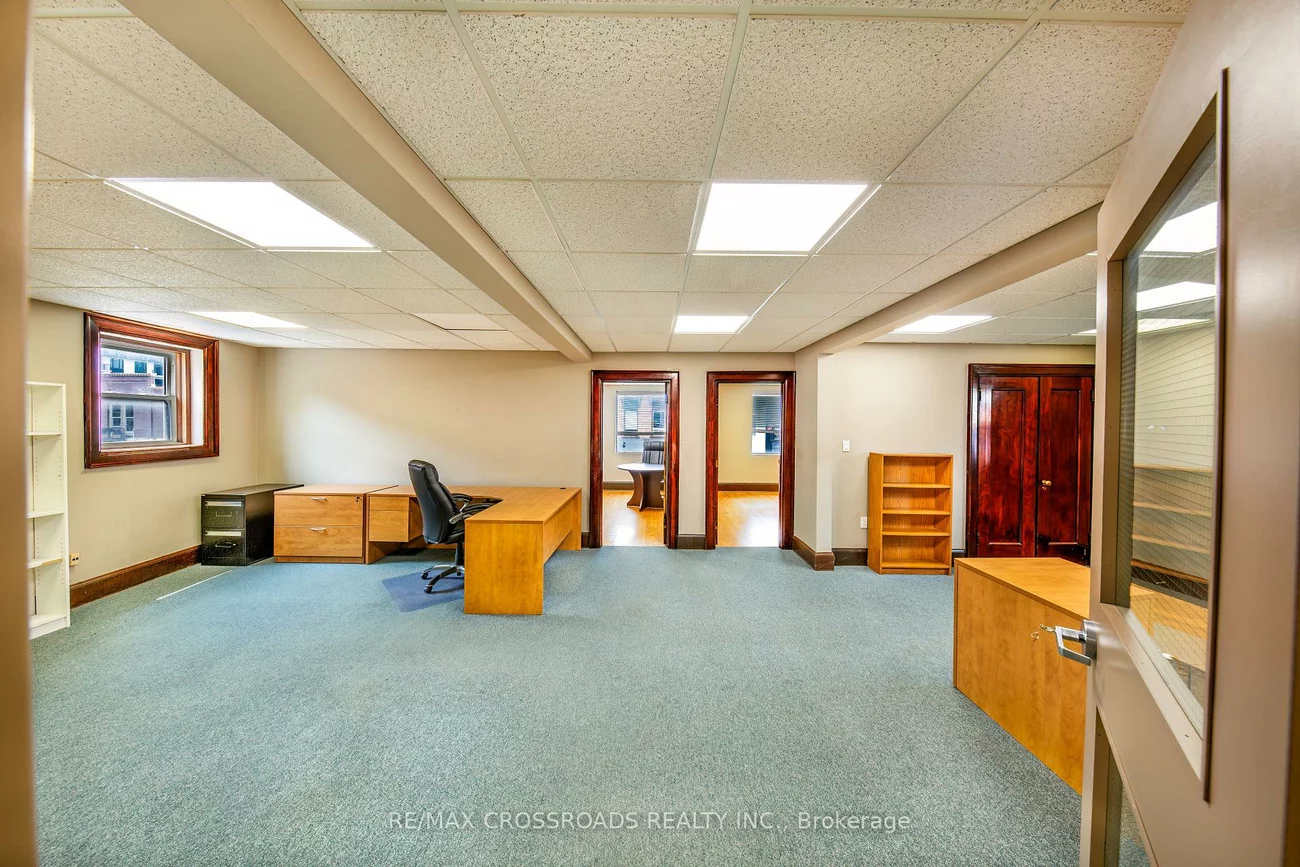 15221, Yonge, Aurora Village, Aurora