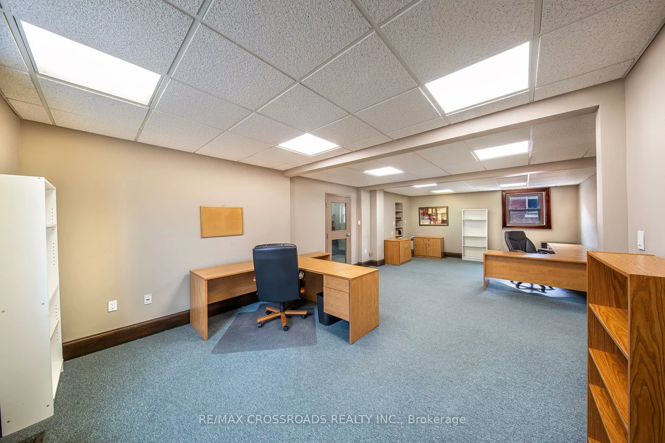 15221, Yonge, Aurora Village, Aurora
