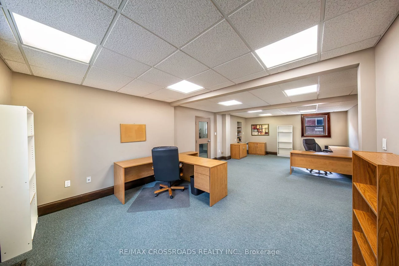 15221, Yonge, Aurora Village, Aurora