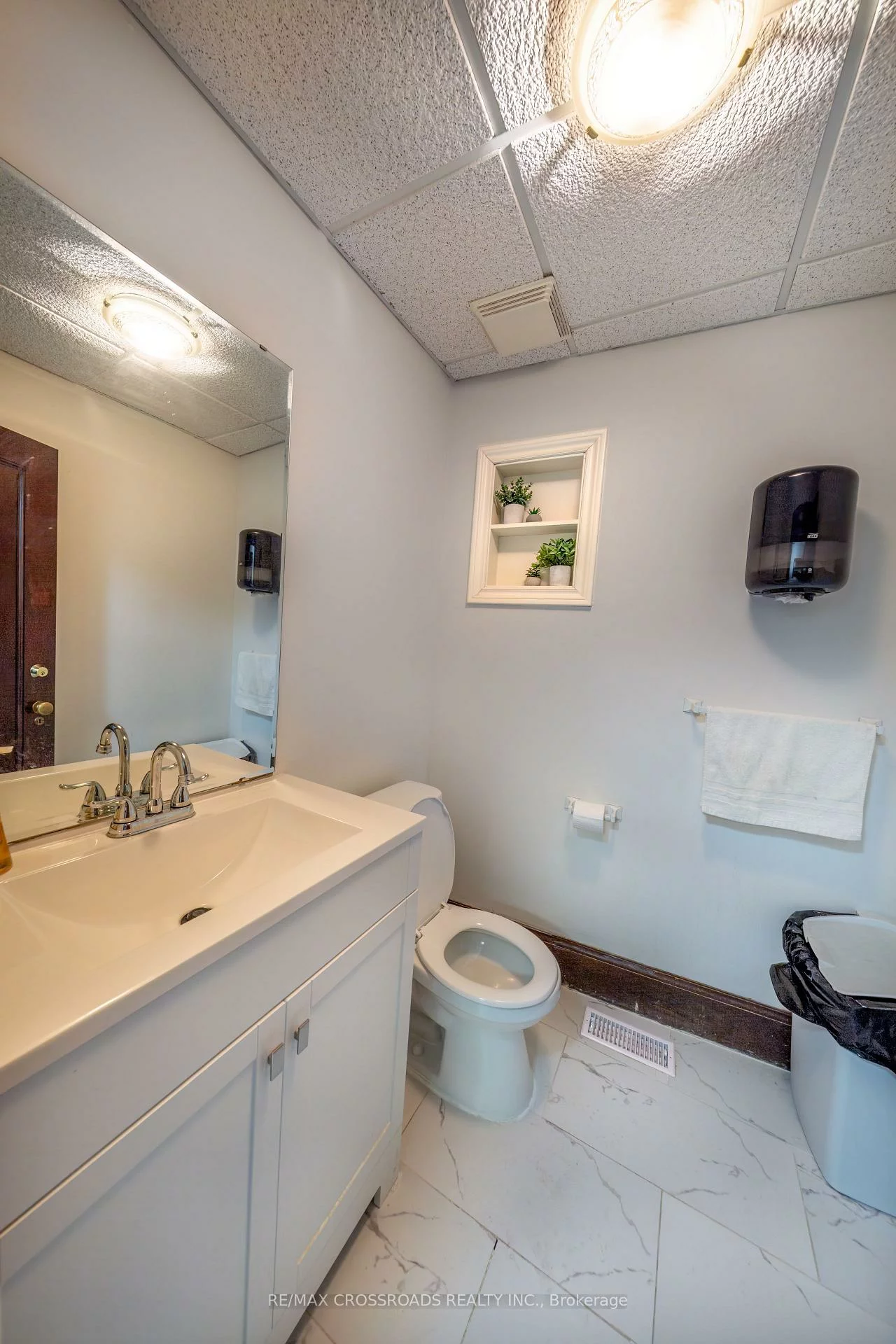 15221, Yonge, Aurora Village, Aurora