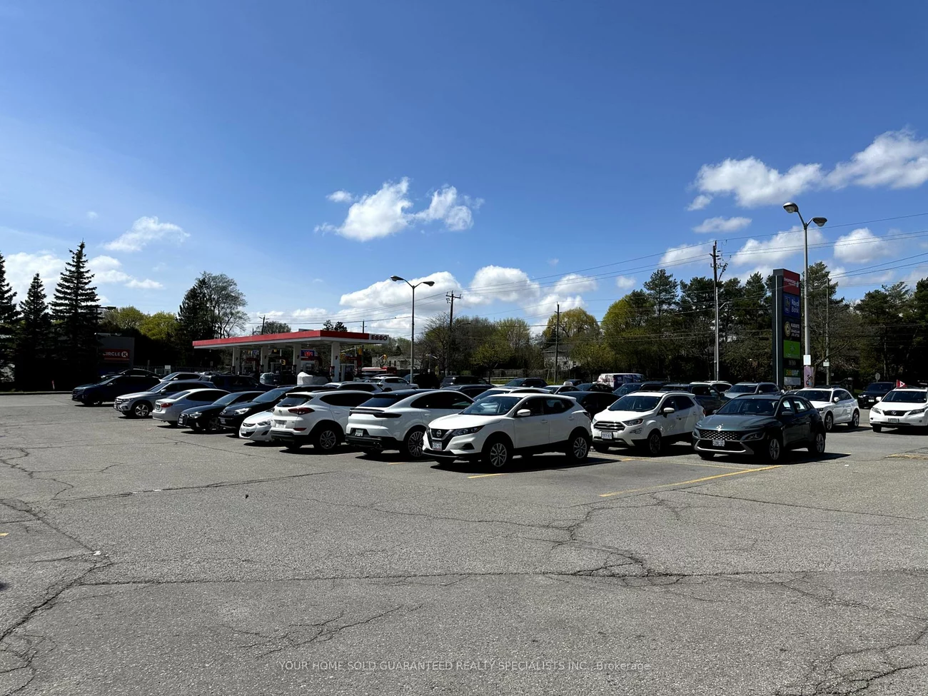 10, Mosley, Aurora Village, Aurora