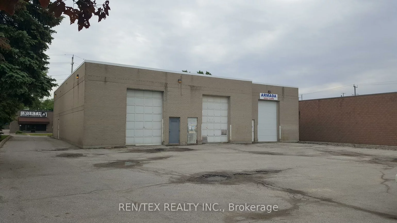 36, Industrial, Aurora Village, Aurora