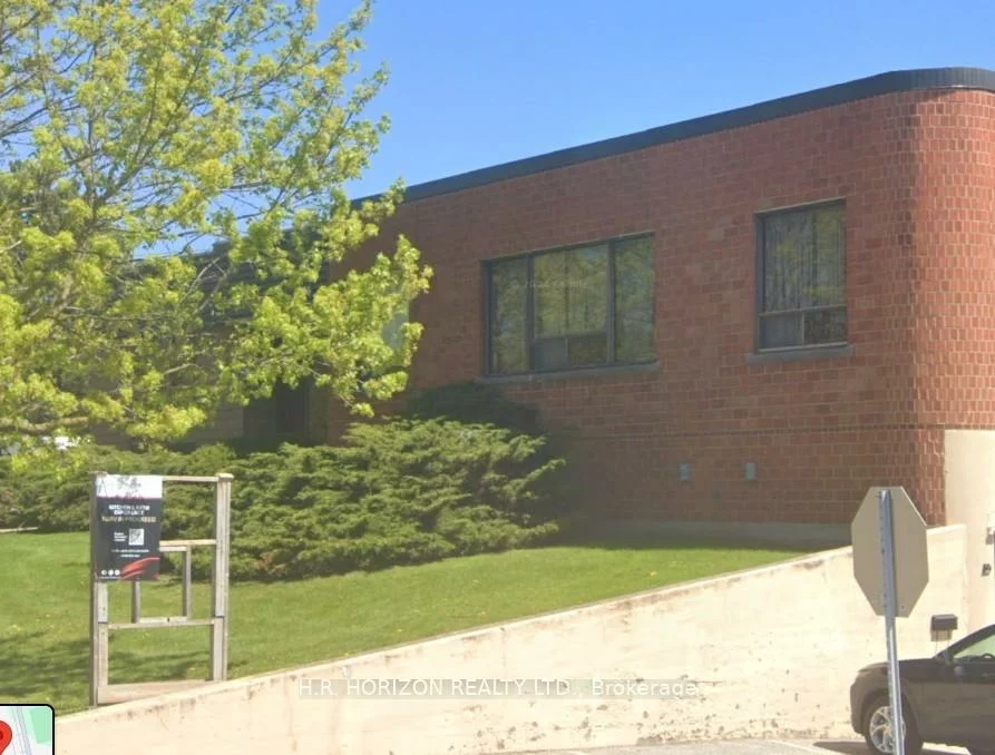 155, Edward, Aurora Village, Aurora