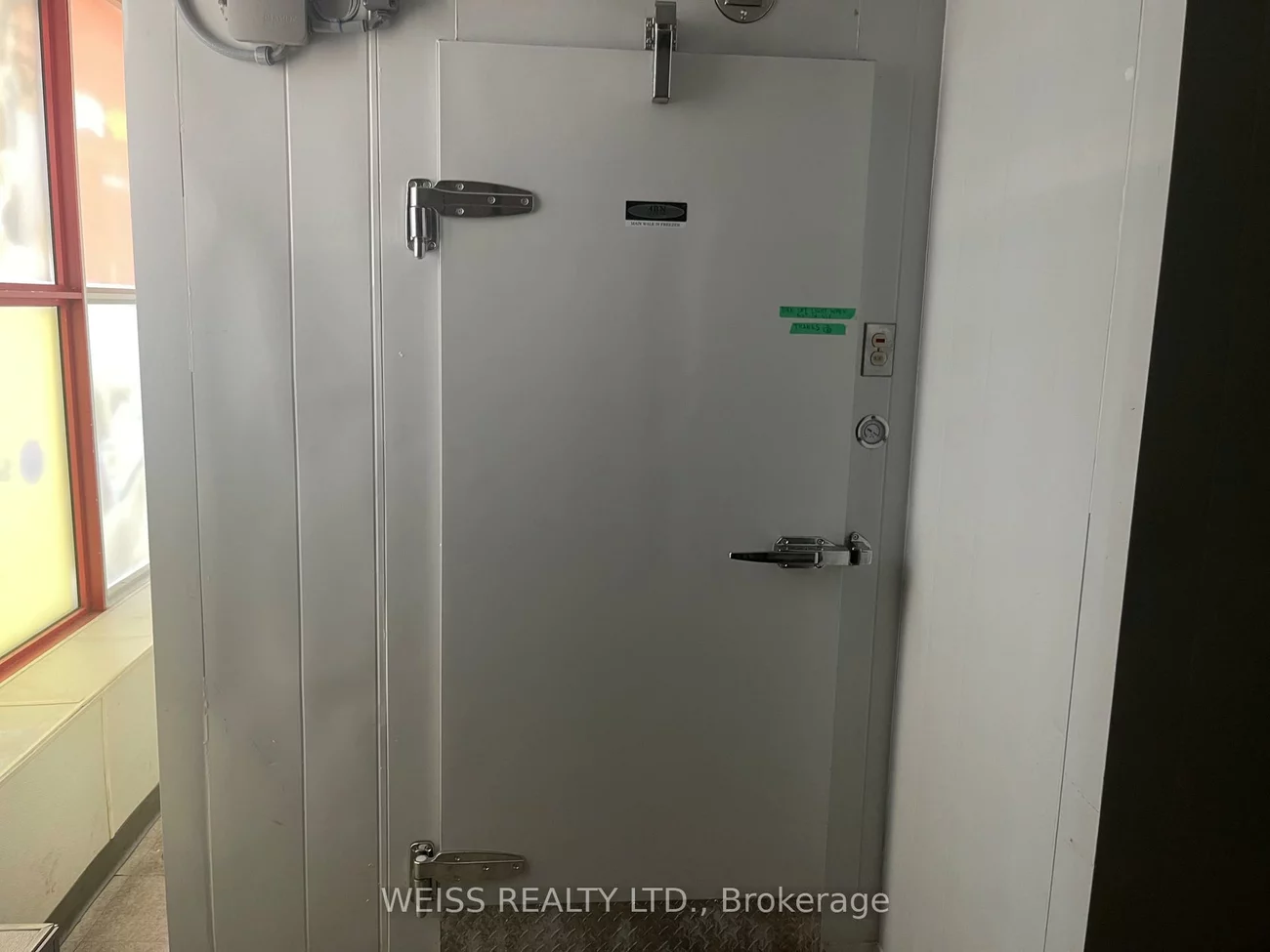 14846, Yonge, Aurora Highlands, Aurora