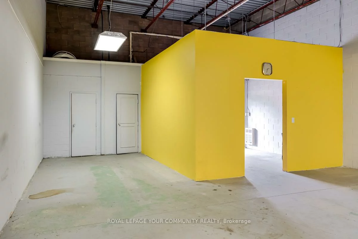 255, Industrial, Aurora Village, Aurora