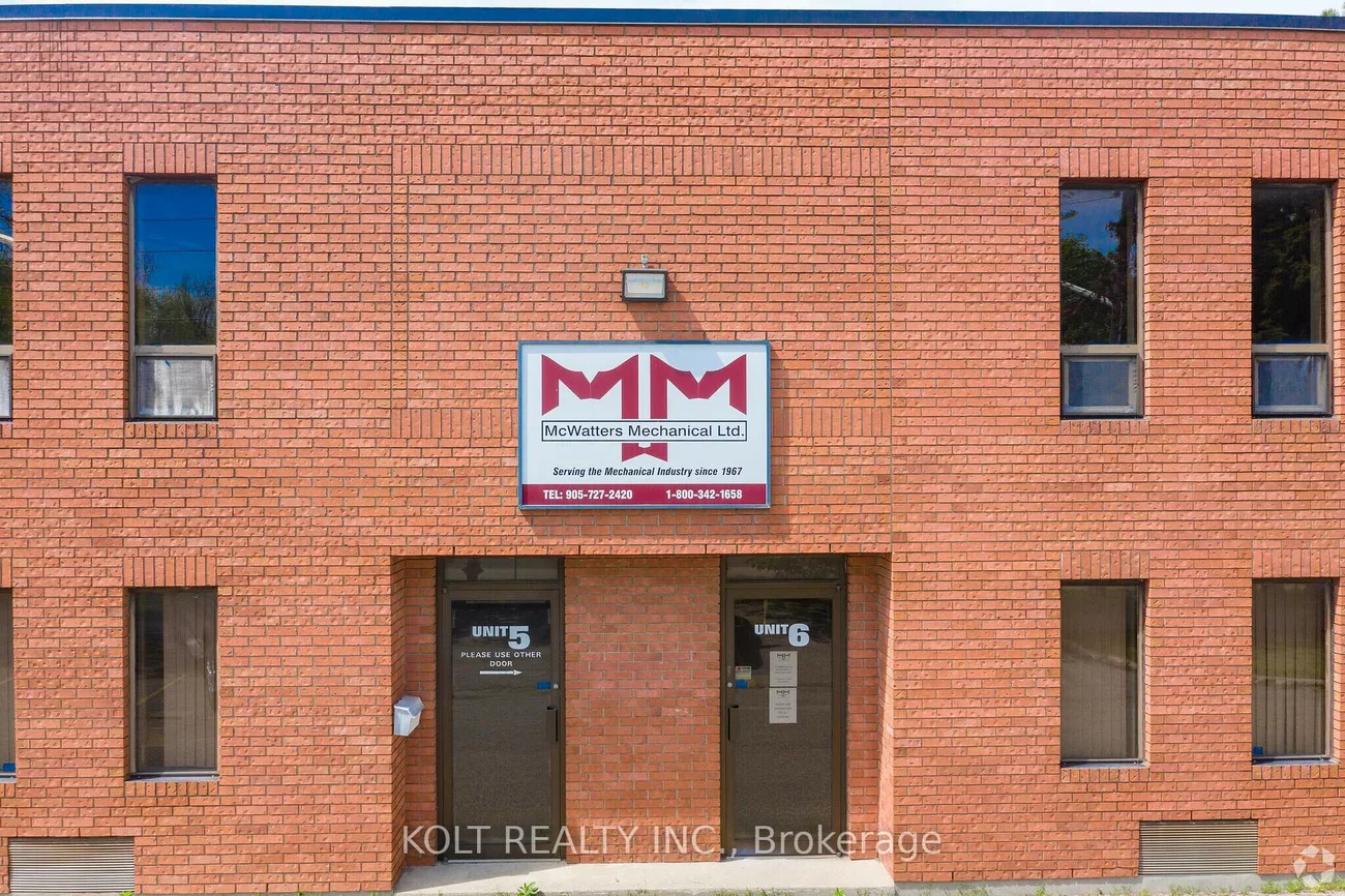 16, Mary, Aurora Village, Aurora