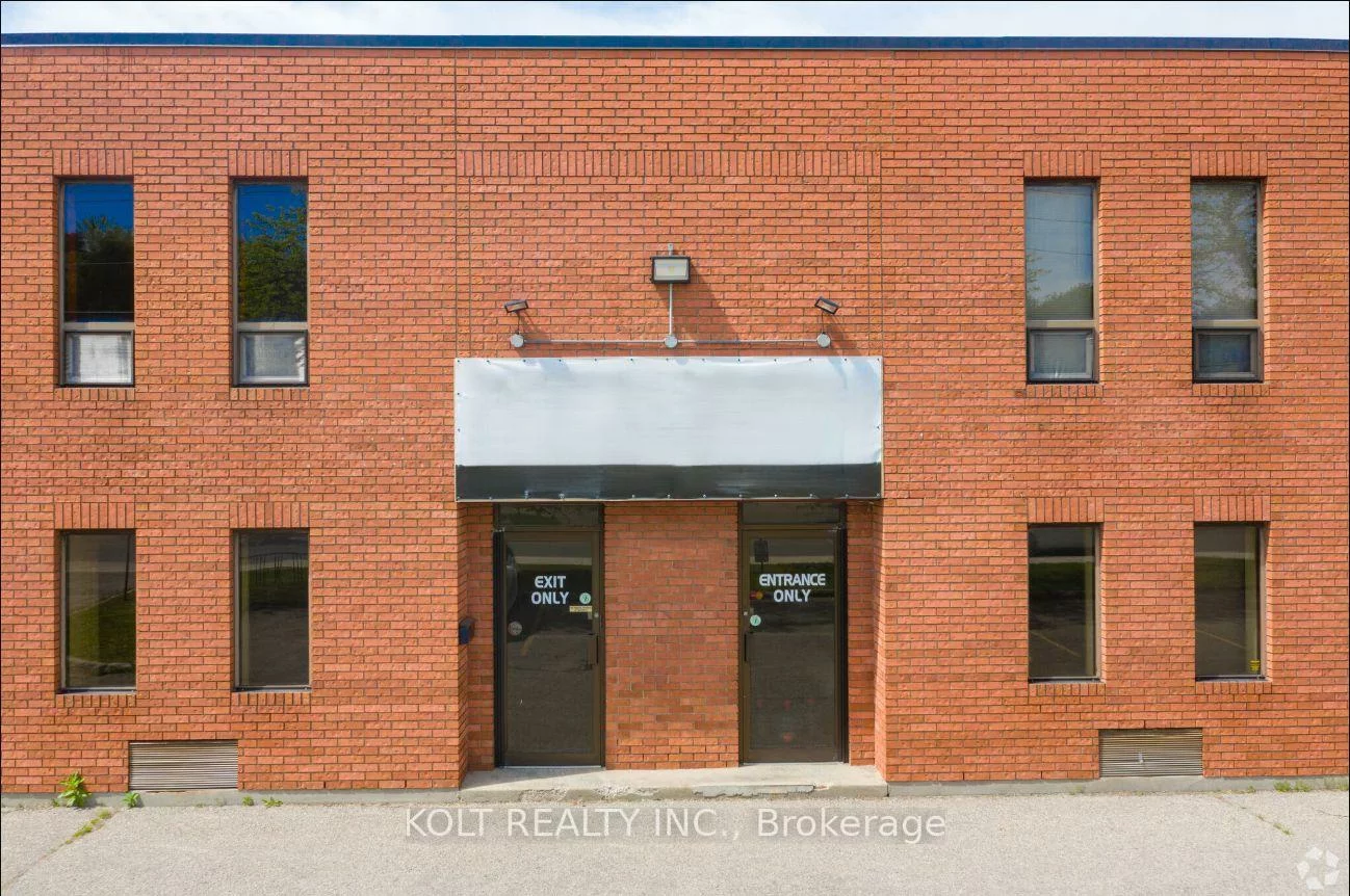 16, Mary, Aurora Village, Aurora