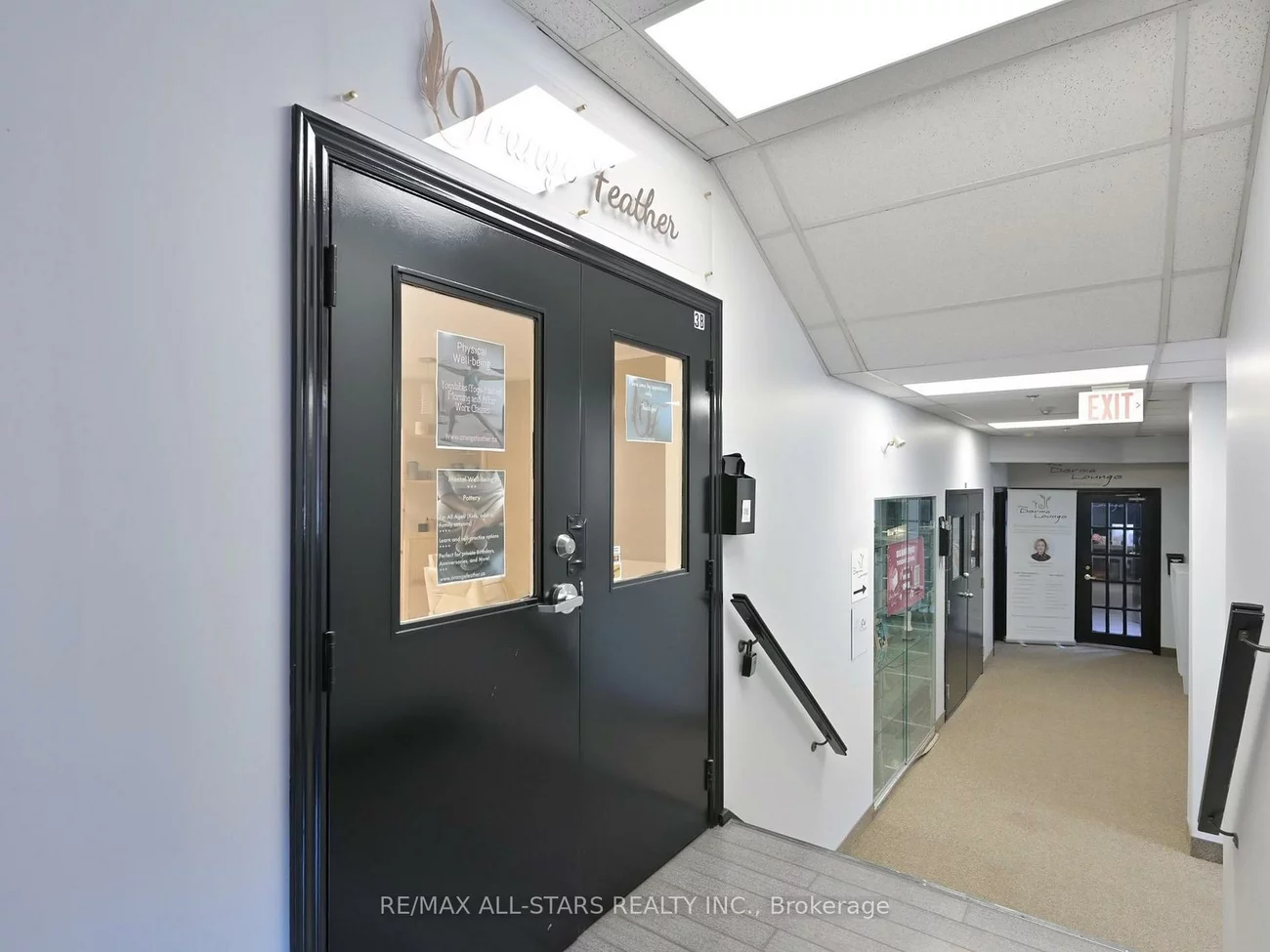 38, Wellington, Aurora Village, Aurora