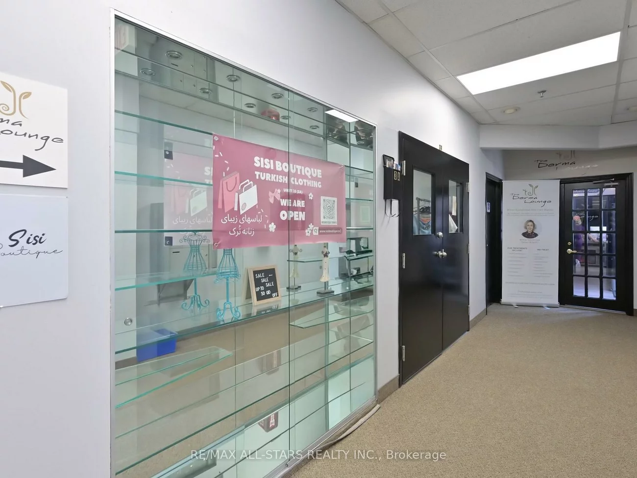 38, Wellington, Aurora Village, Aurora