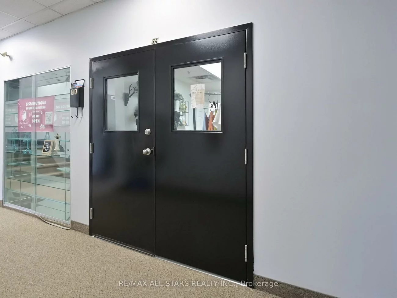 38, Wellington, Aurora Village, Aurora