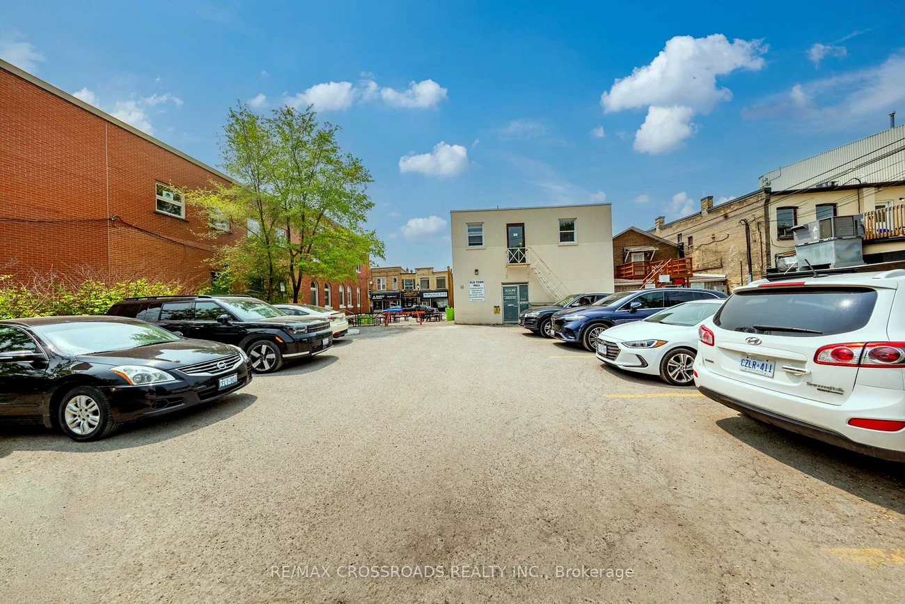 15221, Yonge, Aurora Village, Aurora