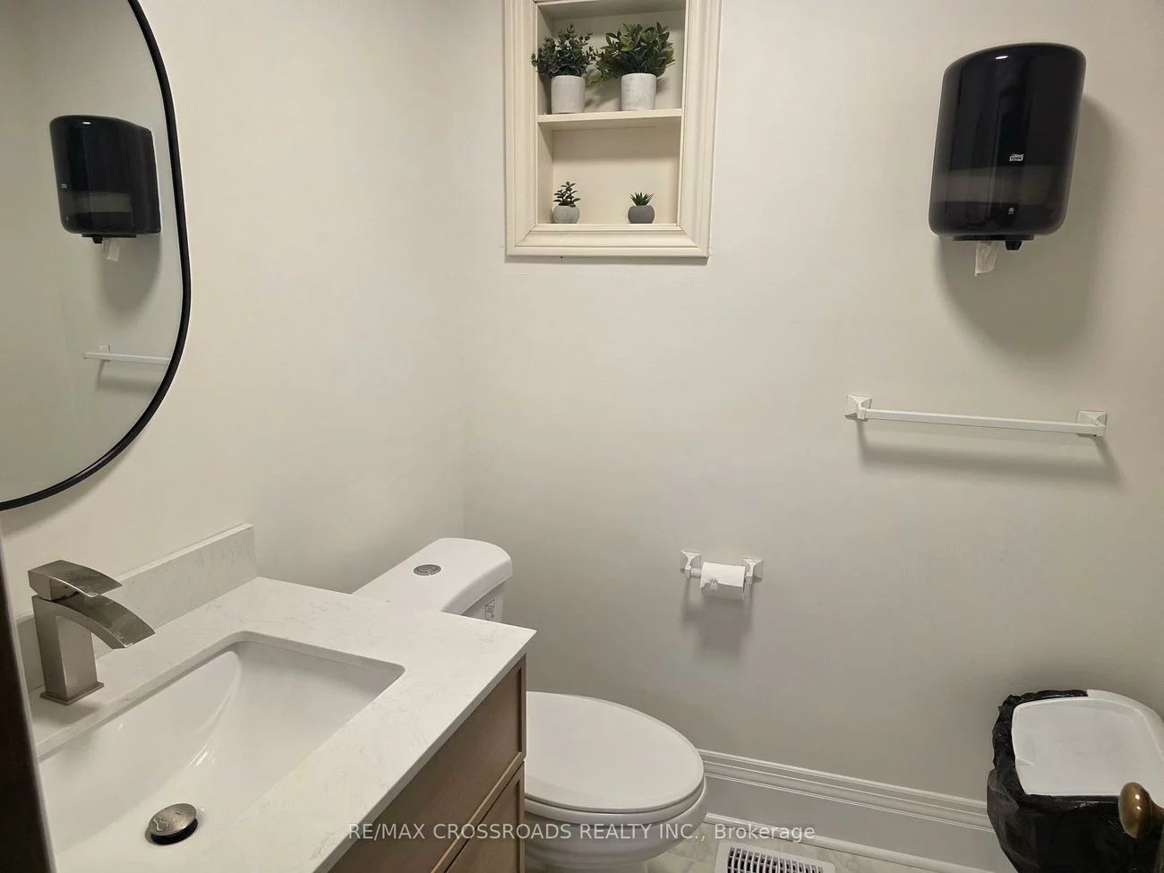 15221, Yonge, Aurora Village, Aurora