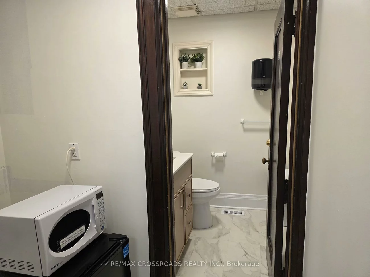 15221, Yonge, Aurora Village, Aurora