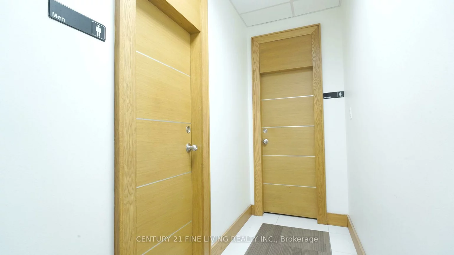 15260, Yonge, Aurora Village, Aurora