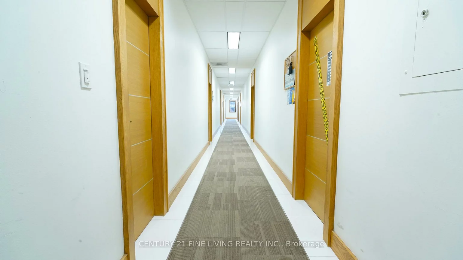 15260, Yonge, Aurora Village, Aurora